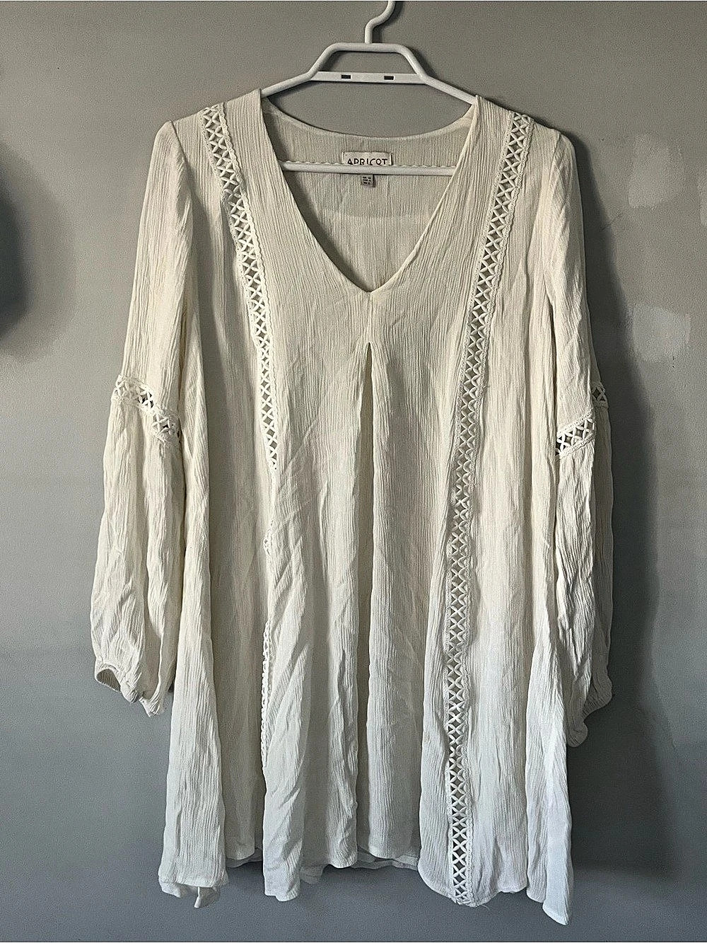 Apricot White Tunic top Size 6- lace detailing pilgrim lagenlook peasant flowy